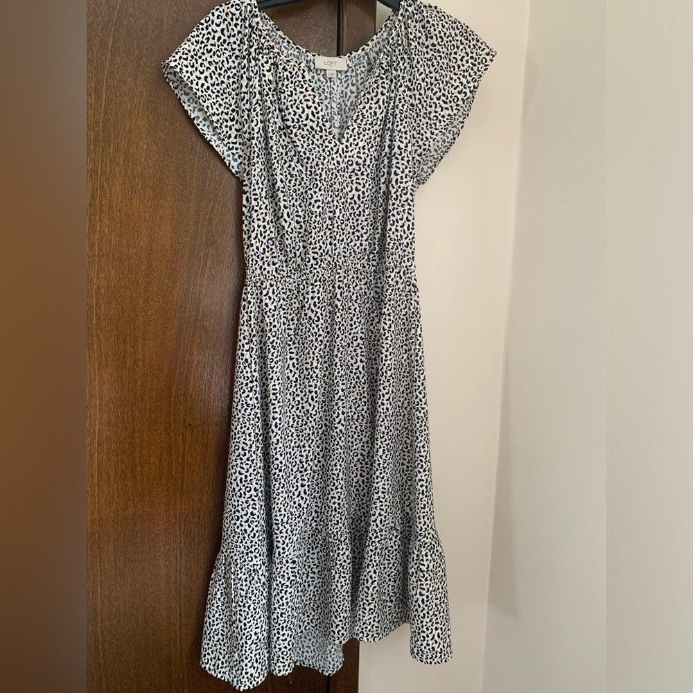 🖤🤍 Loft Cheetah Print Flutter Sleeve Midi Dress 🖤🤍
